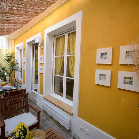 Appartement Les Patios Du Marais 1 *