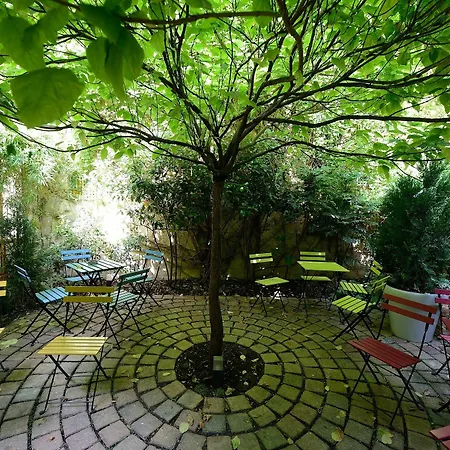 Les Patios Du Marais 1 Paris