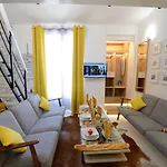ليه باتيوس دو ماريه 1 * باريس