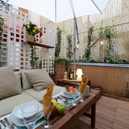 Les Patios Du Marais 1 *