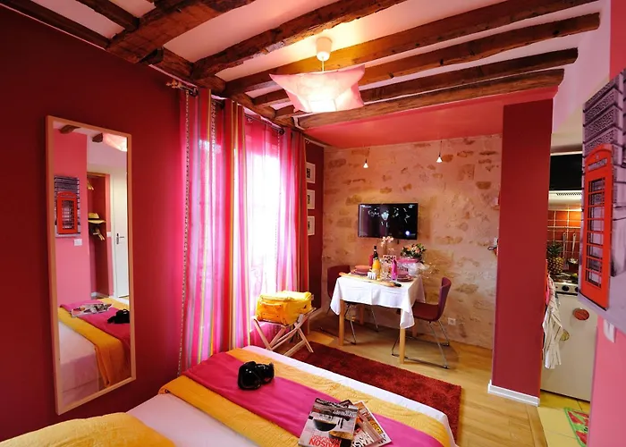 Apartment Les Patios Du Marais 1 Paris