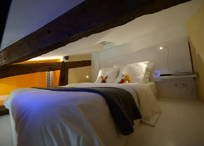 Apartment Les Patios Du Marais 1 *