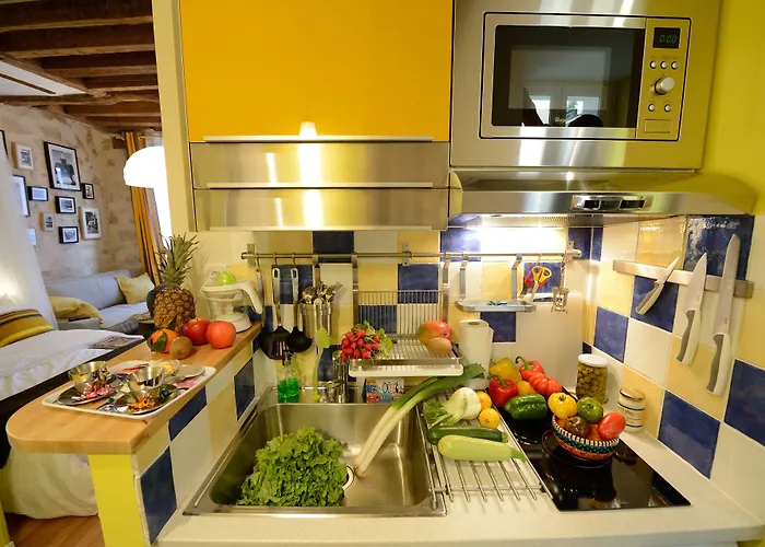 Apartment Les Patios Du Marais 1 Paris