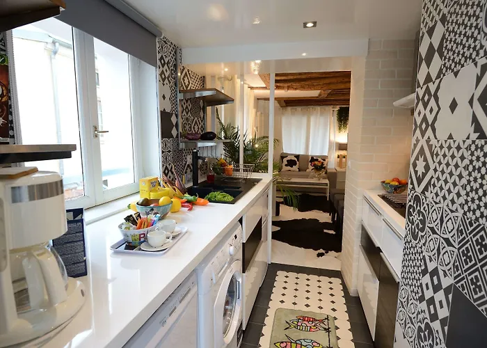 Les Patios Du Marais 1