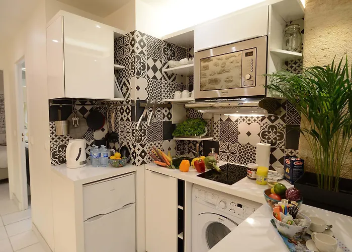 Apartment Les Patios Du Marais 1 *