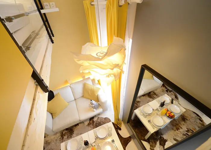 Les Patios Du Marais 1 *