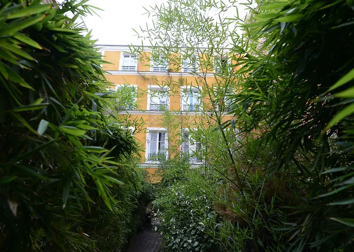 Les Patios Du Marais 1 *